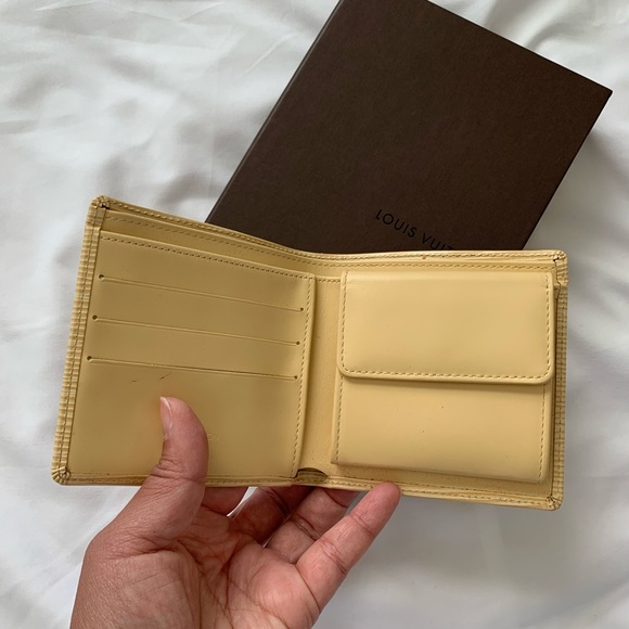 Wallet - Picture 2 of 3
